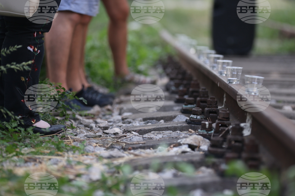 Инициатива за обществен и релсов транспорт - околовръстна железница - бдение