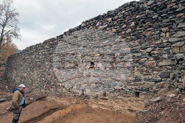 Село Храстово - крепост - разкопки 