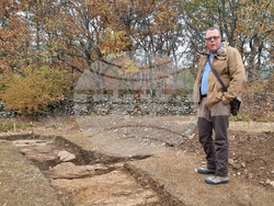 Село Храстово - крепост - разкопки 