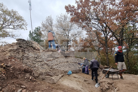 Село Храстово - крепост - разкопки 