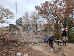 Село Храстово - крепост - разкопки 