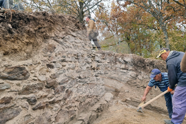 Село Храстово - крепост - разкопки 