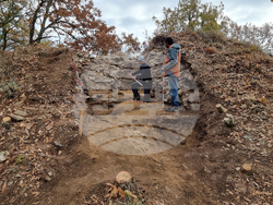 Село Храстово - крепост - разкопки