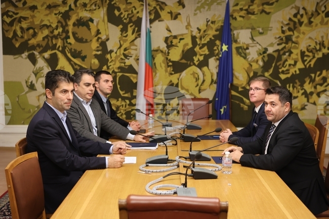 НС - "Продължаваме Промяната" - "Възраждане" - среща