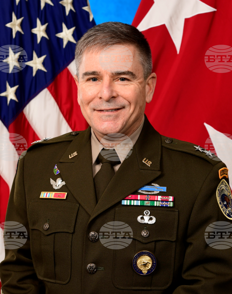 US Cyber National Mission Force Commander Holds Talks in Sofia