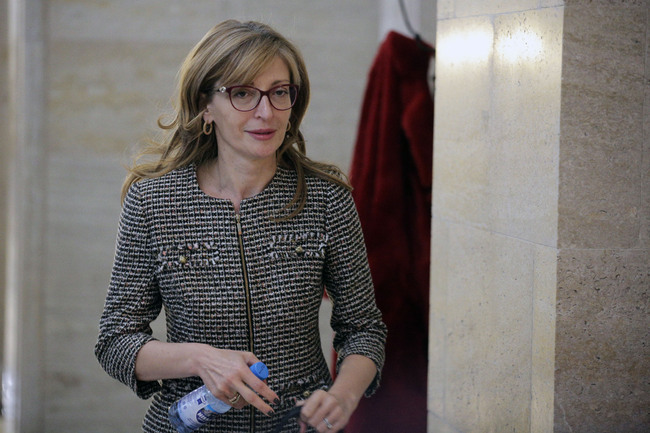 Няма директна заплаха за България, каза Екатерина Захариева по повод инцидента с паднали ракети на територията на Полша