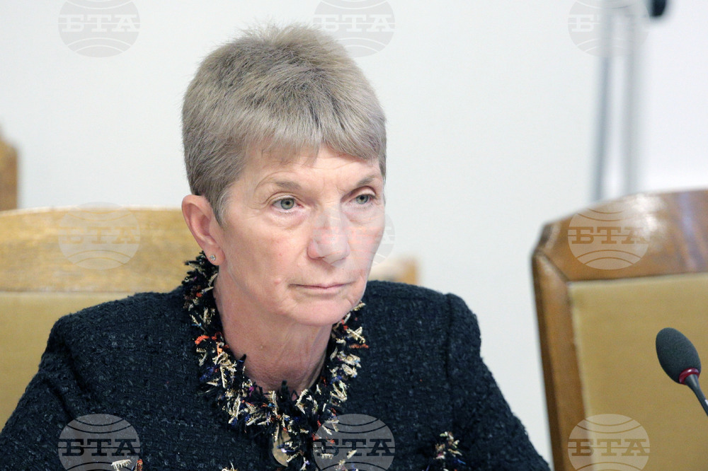 Комисия по въпросите на децата, младежта и спорта - заседание - Даниела Дашева