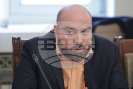 Парламент - Комисия по образованието и науката