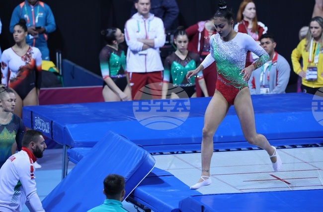 България с пето и шесто място на Световната купа по скокове на батут в Италия