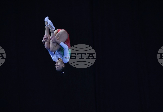 Два финала за България в първата за годината Световна купа по скокове на батут в Азербайджан 