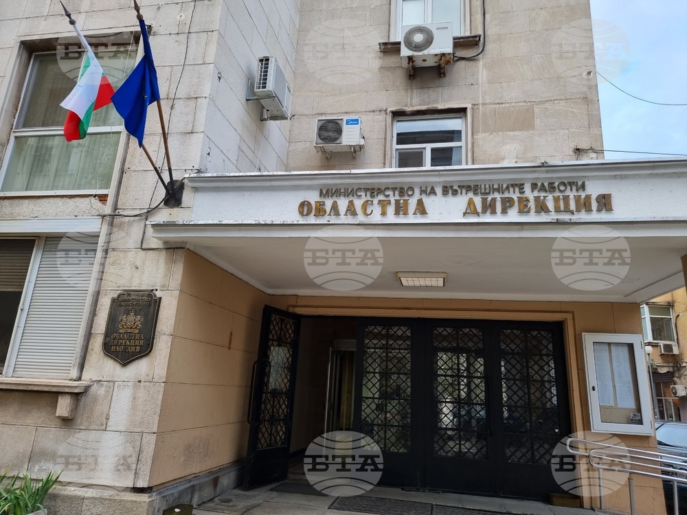 Полицията в Пловдив арестува мъж, извършил три кражби от автомобили в центъра на града