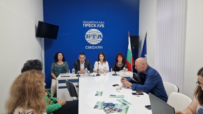 Пресконференция на тема: Поредни успешни резултати от ДЗИ на учениците от Смолянска област