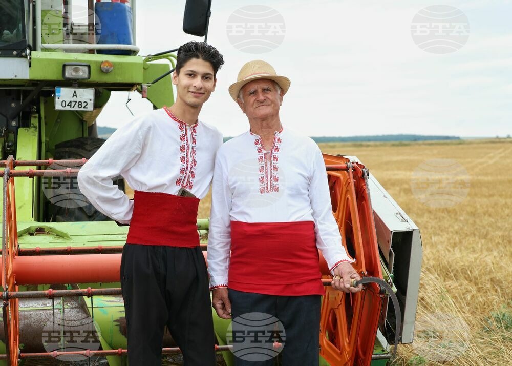 Село Пирне - жътвена кампания - откриване