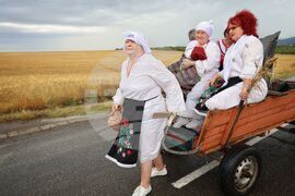 Село Пирне - жътвена кампания - откриване