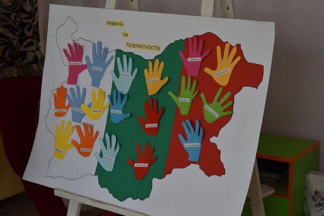 Заместник-кметът Хабибе Расим бе гост на тържество в ДГ“Осми март“ в Дянково 