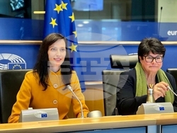 Снимка: Европейска комисия - Българският еврокомисар Мария Габриел организира първия по рода си семинар „Културата: двигател за здравето и благосъстоянието в ЕС“ съвместно с Европейския парламент. 