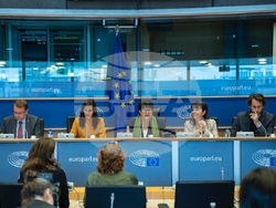 Снимка: Европейска комисия - Българският еврокомисар Мария Габриел организира първия по рода си семинар „Културата: двигател за здравето и благосъстоянието в ЕС“ съвместно с Европейския парламент. 