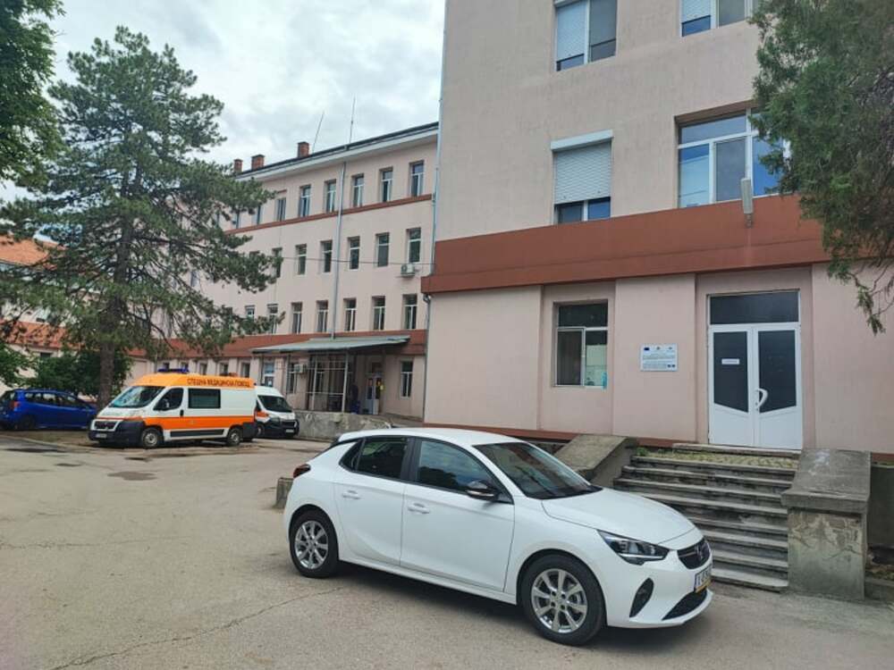 Бременни, родилки и персонал са евакуирани при пожарна ситуация в АГ-отделението в Димитровград
