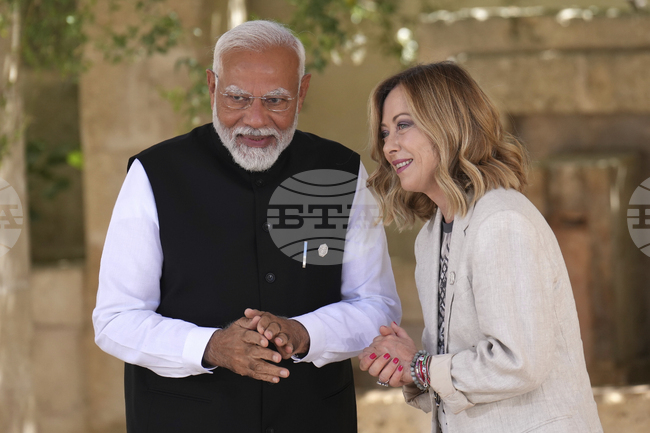 Двустранните отношения между Италия и Индия са обсъдили в телефонен разговор Мелони и Моди, но без да повдигат въпроса за митата