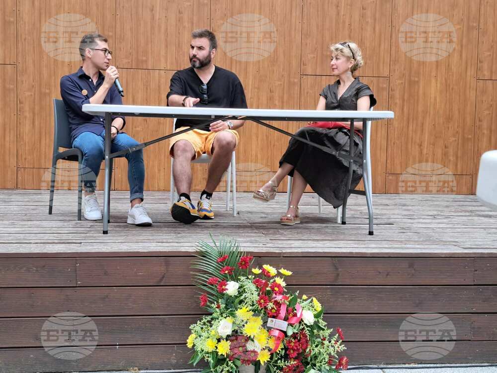 "Баба"се оказа мощна енергийна електроцентрала, която задвижва много потоци, заяви съставителят на сборника с разкази Кремена Димитрова
