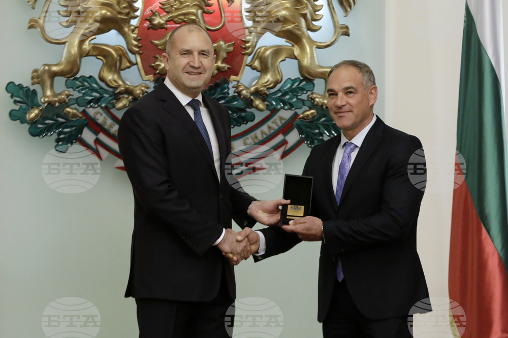 Румен Радев - Почетен знак на президента - спортисти