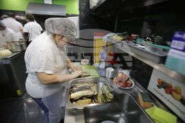 Фондация „Светът на Мария" - Дневен център „Светове“ - италианска кухня - работилница