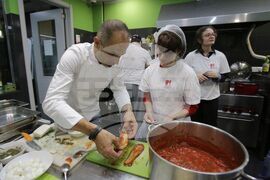 Фондация „Светът на Мария" - Дневен център „Светове“ - италианска кухня - работилница