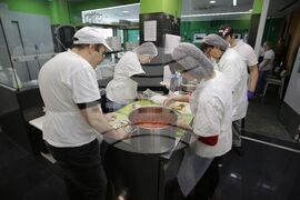 Фондация „Светът на Мария" - Дневен център „Светове“ - италианска кухня - работилница