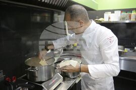 Фондация „Светът на Мария" - Дневен център „Светове“ - италианска кухня - работилница