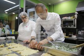 Фондация „Светът на Мария" - Дневен център „Светове“ - италианска кухня - работилница