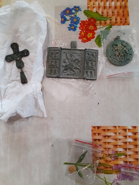 Окръжна прокуратура – Благоевград ръководи разследване за участие в организирана престъпна група за търсене, държане и трафик на движими културни ценности