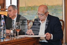 Пловдив - Фестивал "Дефиле на младото вино"