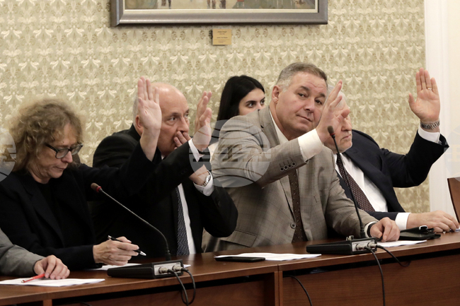 Парламент - Комисия по земеделието, храните и горите