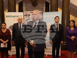    Представители на законодателната и изпълнителната власт, на неправителствени организации и лекари присъстваха на отбелязването на 15-ата годишнина на Сдружение „Национална мрежа на здравните медиатори“