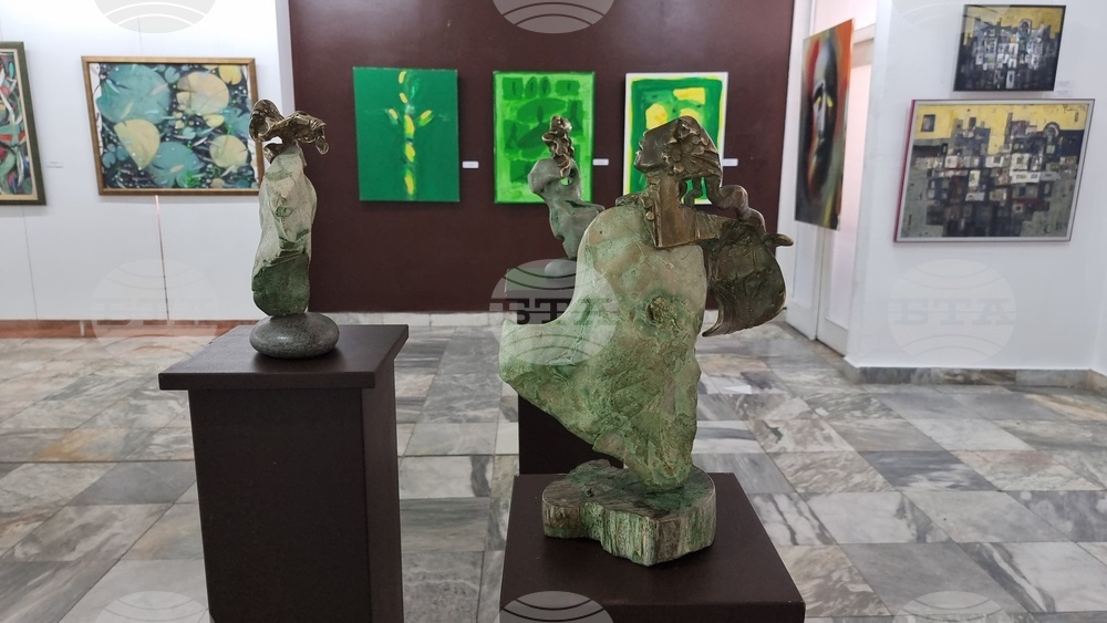 Ловеч - Есенен салон