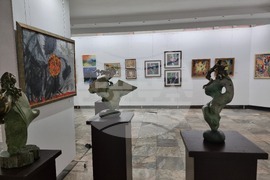 Ловеч - Есенен салон