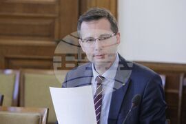 Парламент - Комисия по околната среда и водите