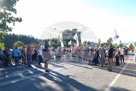 Монтана - местност Чапраза - проход Петрохан - протестиращи
