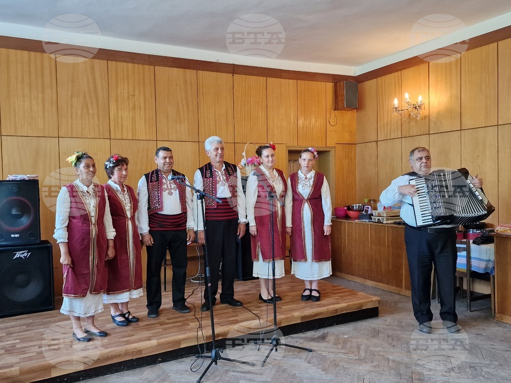 Село Овча могила - фестивал на българската погача