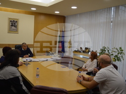 Снимка: Община Благоевград -По покана на кмета Илко Стоянов! Специалисти от единствена по рода си верига дентални клиники в България преглеждат безплатно потребители със специфични потребности в социалните услуги в Благоевград