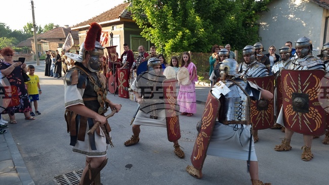 Фестивалът „Орел на Дунава“, който ще се проведе край три антични крепости, започва днес от Плевен