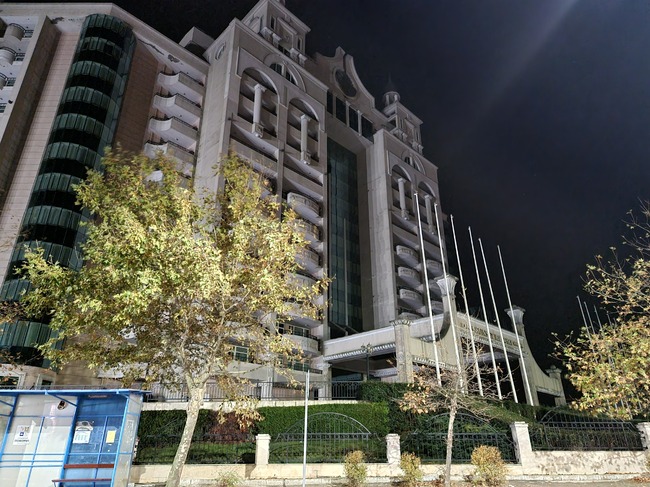 Петзвездният комплекс "Сънсет Ризорт Поморие" отново отваря врати, след като преди три години затвори заради натрупани задължения