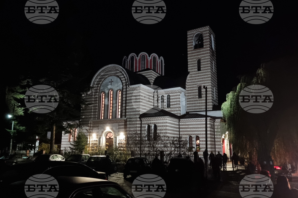 Полицията задържа 25-годишен мъж във връзка с кражба на пари от църковен храм в Брезник