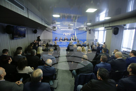 ГЕРБ-СДС - брифинг