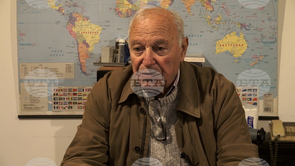 За "новия живот" на отработени слънчеви панели и на стари акумулатори разказва пред БТА изобретателят Томс Хрант Дерсаркисян