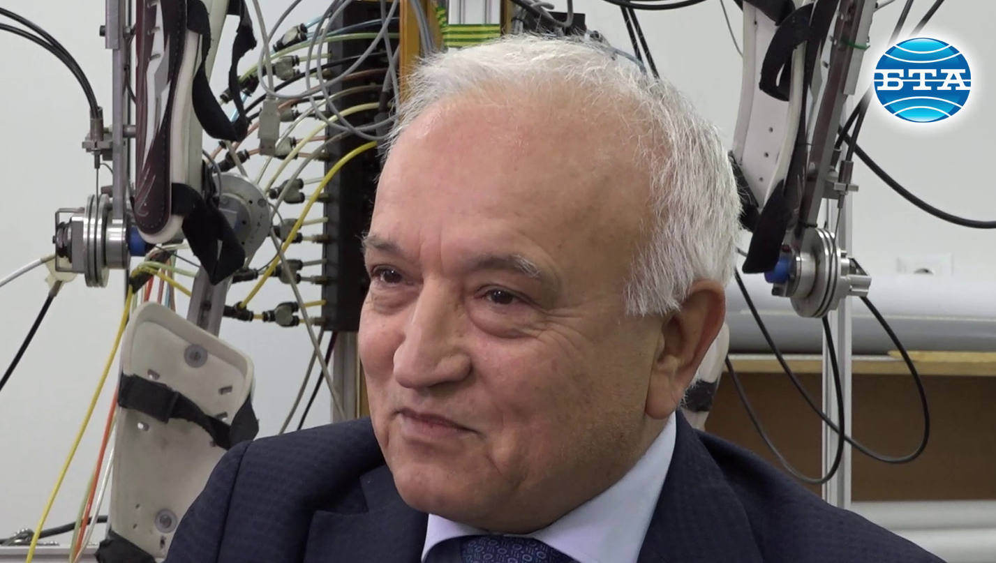 Проф. д-р Костадин Костадинов пред БТА: От детската си мечта да бъдеш вълшебник до роботите
