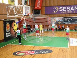 Снимка: Община Хасково - Баскетболистите на ПМГ „Акад. Боян Петканчин“ спечелиха шампионските титли в Общинското ученическо първенство