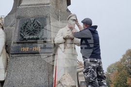 Хасково - Паметник на Незнайния войн - възстановяване