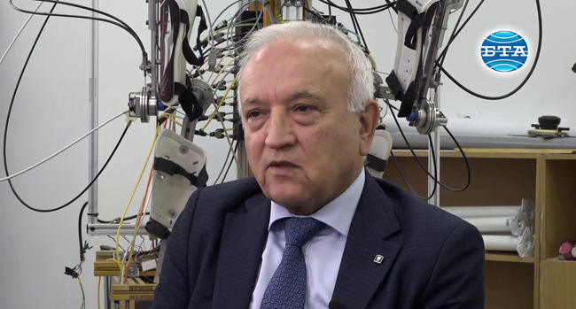 Проф. д-р Костадин Костадинов пред БТА: От детската си мечта да бъдеш вълшебник до роботите