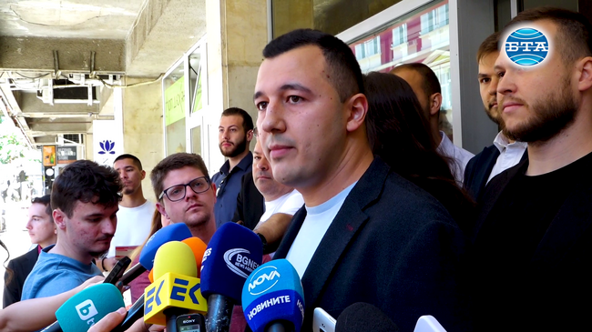 Имаме вярата, че отсега нататък БСП ще поеме по един нов път, каза председателят на Младежкото обединение в партията Габриел Вълков